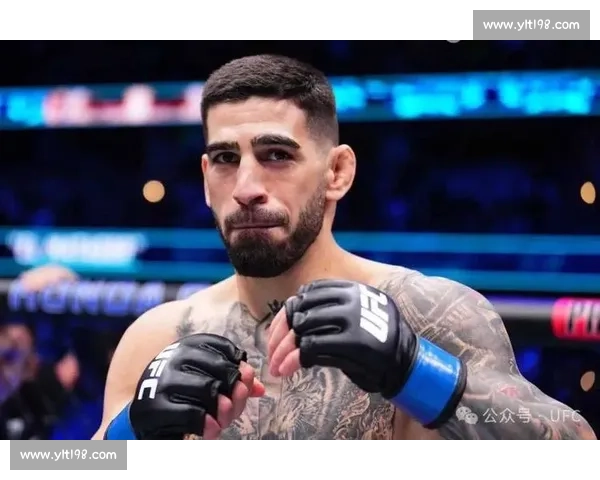 托普里亚 2 分 32 秒弑神！UFC 轻量级王座易主，奥利维拉王朝彻底终结