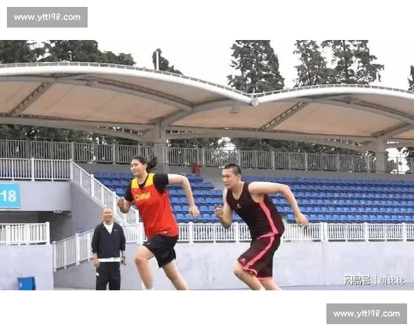 央视直击女篮中日对决：张子宇内线无解，宫鲁鸣战术显神威