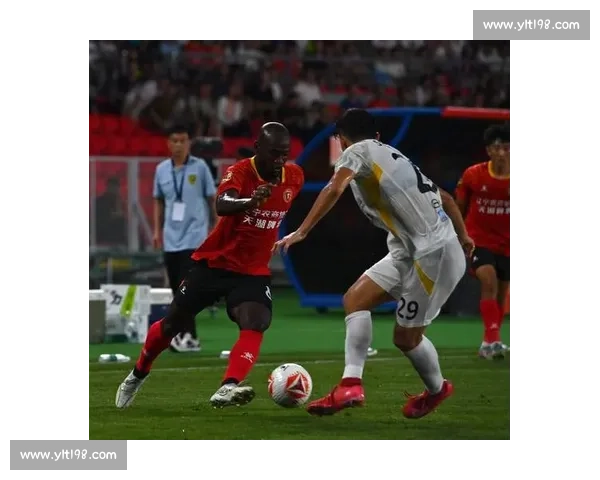 足球与舞蹈的完美碰撞！辽宁铁人啦啦队丝滑转场视频引爆社媒