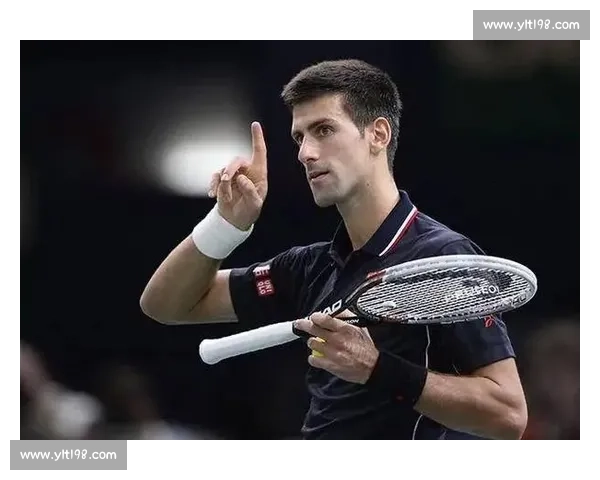 曼联 7 号传奇跨界赋能！德雷珀携红魔战袍剑指温网